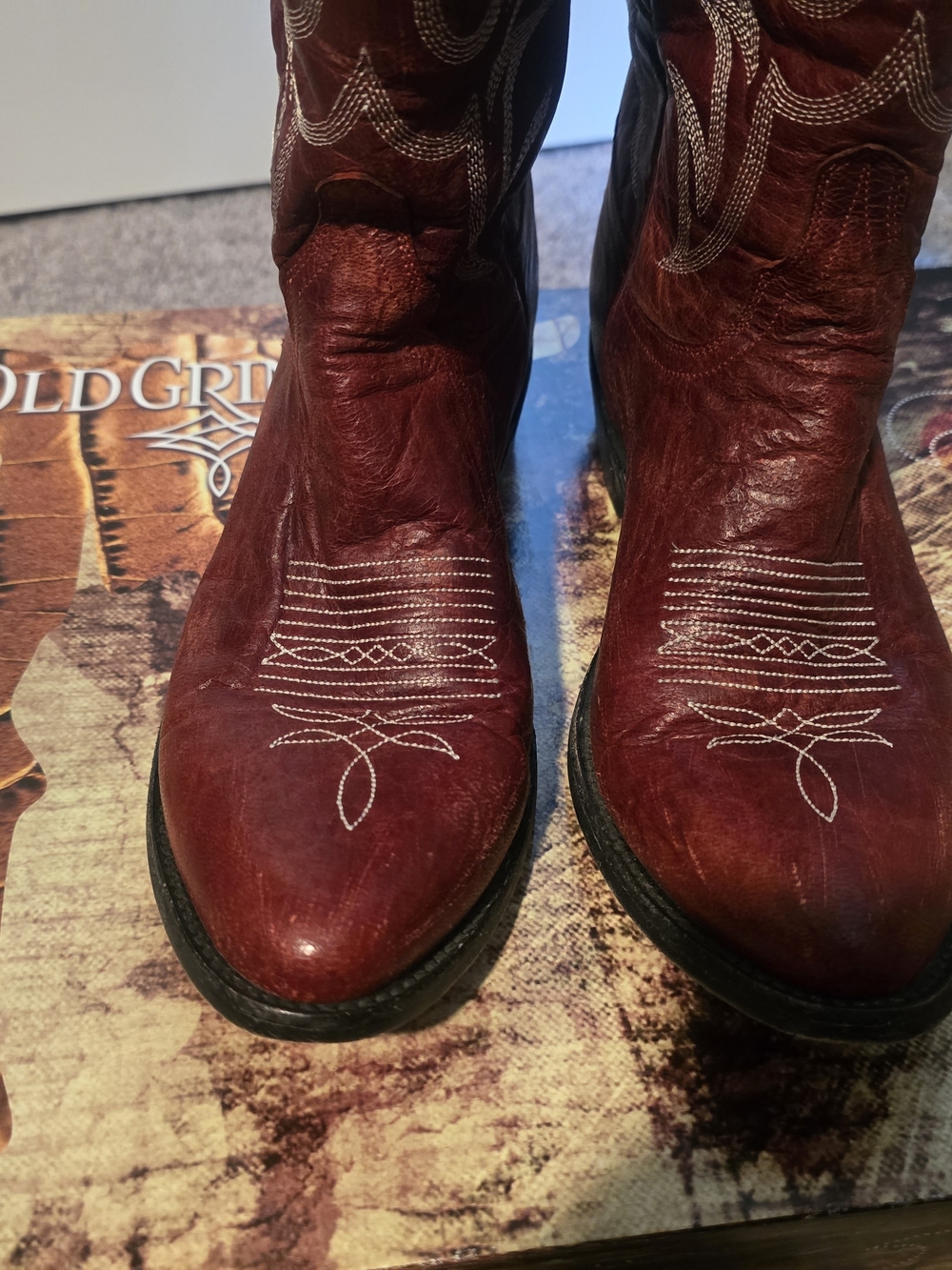 Old Gringo Burgundy Western Boots with Silver Stitching - Picture 6 of 6